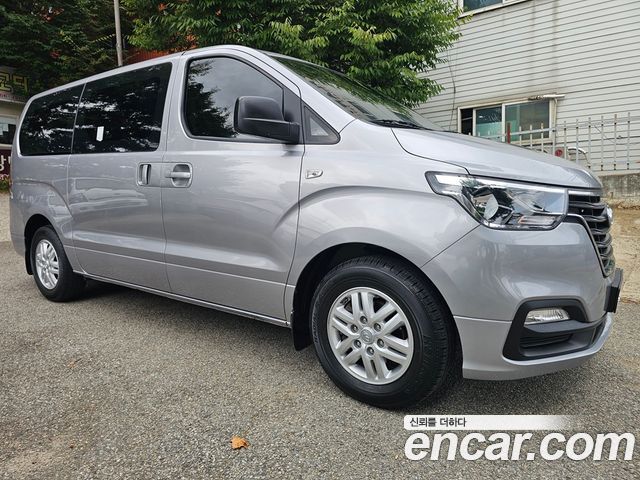 Hyundai Starex New Van 3-Seater Smart - фото 2