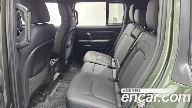 Land Rover Defender L663 110 D250 X-Dynamic SE - фото 3