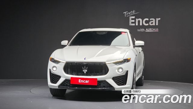 Maserati Levante 3.0 AWD GranSport - фото 2