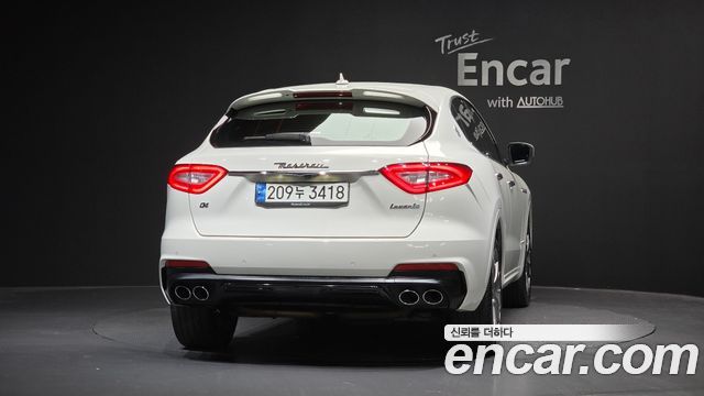 Maserati Levante 3.0 AWD GranSport - фото 3