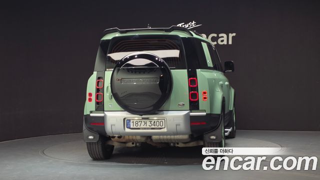 Land Rover Defender L663 110 D300 75th Edition - фото 3
