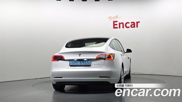 Tesla Model 3 Long Range AWD - фото 3