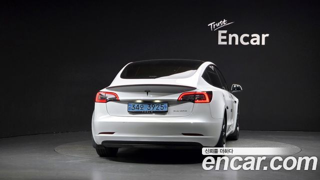 Tesla Model 3 Long Range AWD - фото 3