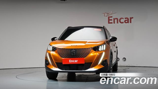 Peugeot 2008 2-го поколения EV GT - фото 1