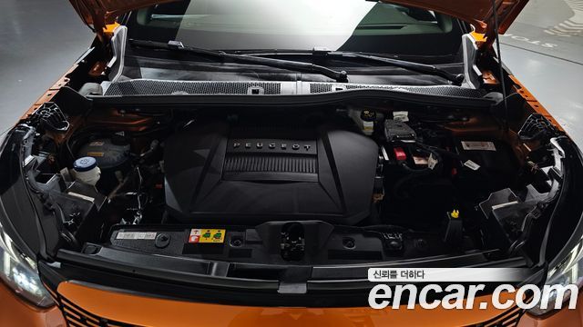 Peugeot 2008 2-го поколения EV GT - фото 4
