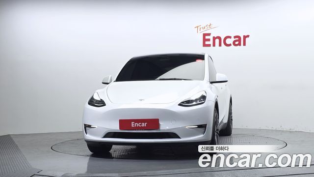 Tesla Model Y Long Range AWD - фото 2