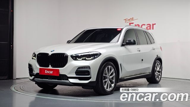 BMW X5 G05 xDrive 30d xLine - фото 0