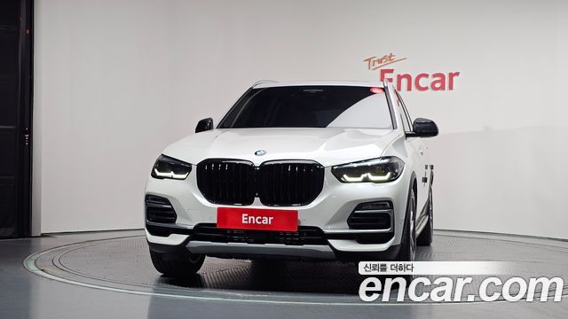 BMW X5 G05 xDrive 30d xLine - фото 2