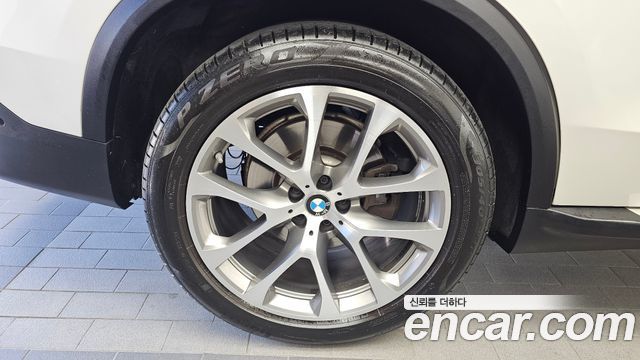 BMW X5 G05 xDrive 30d xLine - фото 4