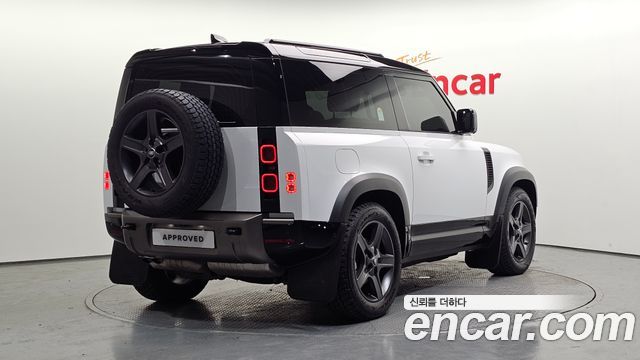 Land Rover Defender L663 90 D250 X-Dynamic SE - фото 1