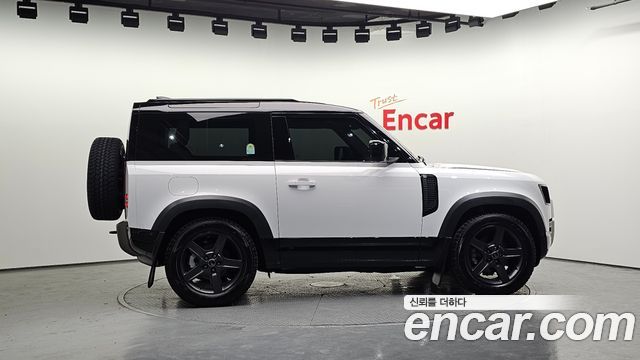 Land Rover Defender L663 90 D250 X-Dynamic SE - фото 4