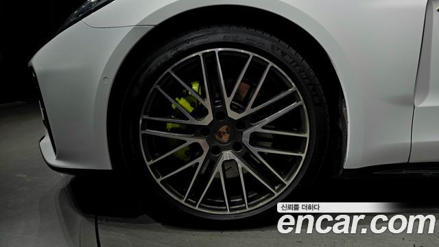 Porsche Panamera 2.9 AWD E-Hybrid - фото 4