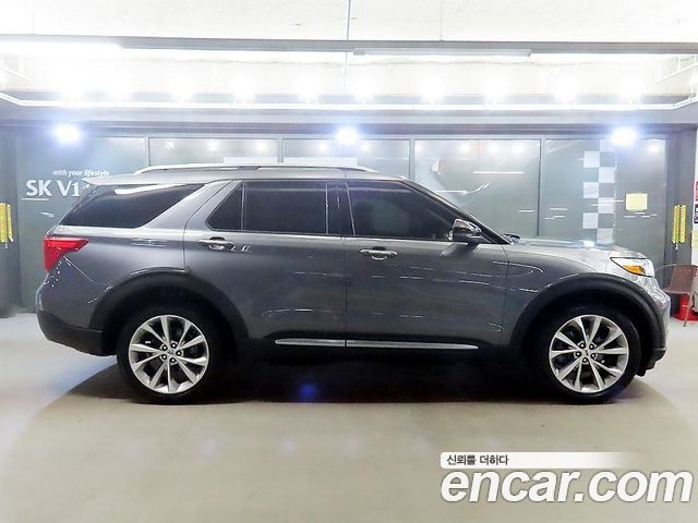 Ford Explorer 6-го поколения 3.0 Platinum 4WD - фото 2