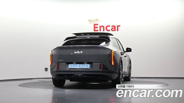 Kia EV4 Long Range 2WD Earth - фото 3