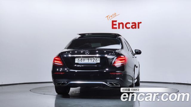 Mercedes-Benz E-Class W213 E43 AMG 4MATIC - фото 3