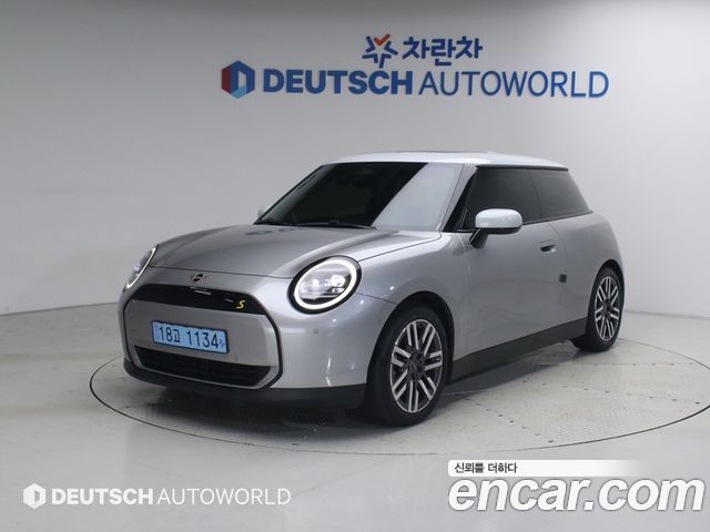 Mini Cooper Electric 4-го поколения SE Classic - фото 0