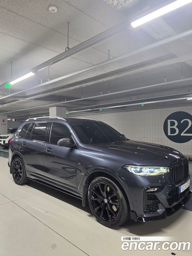 BMW X7 G07 M50i 6STR - фото 0