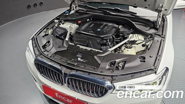 BMW 5 Series G30 520d Luxury Plus - фото 4