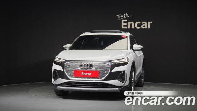 Audi Q4 e-Tron F4 45 Premium - фото 2
