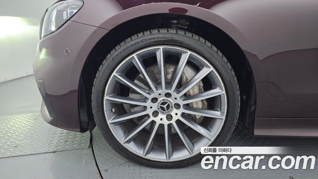 Mercedes-Benz E-Class W213 E450 4MATIC Cabriolet - фото 4