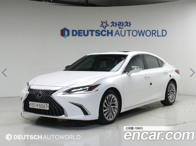 Lexus ES 300h 7-го поколения Executive - фото 0