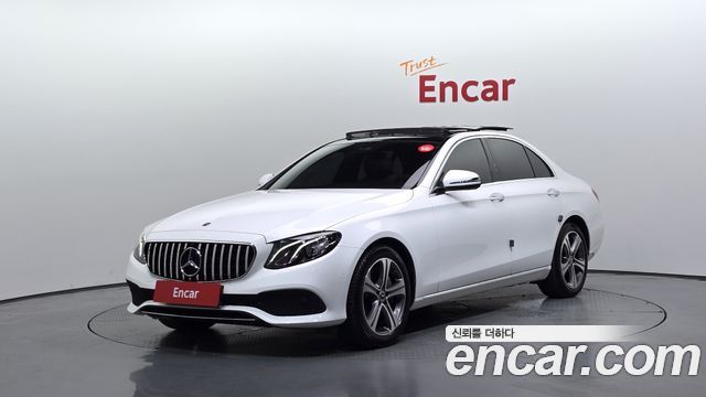 Mercedes-Benz E-Class W213 E300 Avantgarde - фото 0