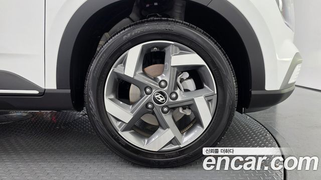 Hyundai Venue 1,6 Premium - фото 3