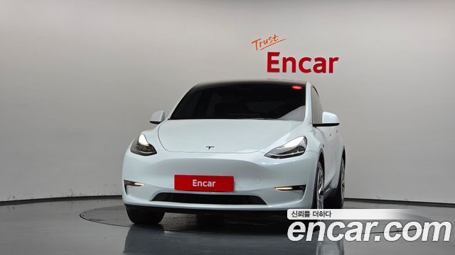Tesla Model Y Long Range AWD - фото 2