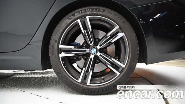 BMW 3 Series G20 320i M Sport - фото 4