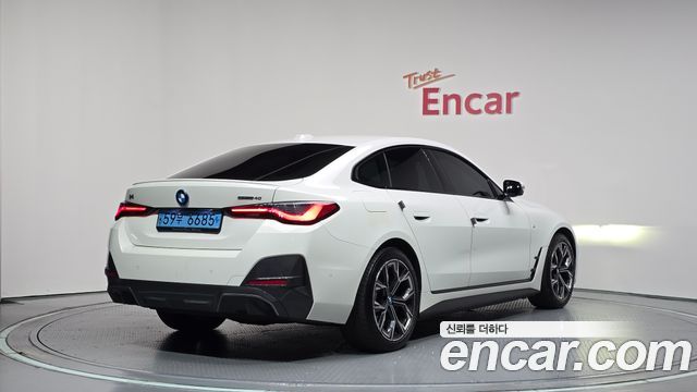 BMW i4 eDrive40 M Sports Pro - фото 1