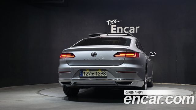 Volkswagen Arteon 2.0 TDI Premium - фото 3