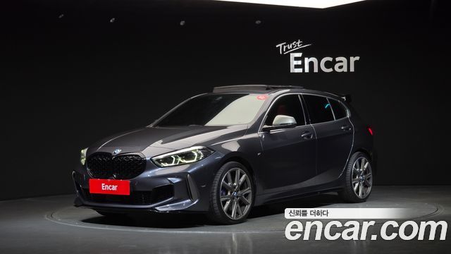 BMW 1 Series F40 M135i xDrive - фото 0