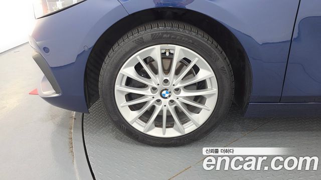 BMW 1 Series F40 118d Joy First Edition - фото 4