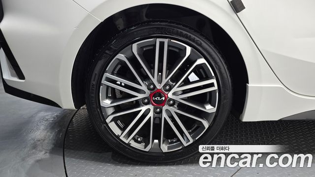 Kia K3 New 2-го поколения 1.6 Turbo GT 5Door Signature - фото 4