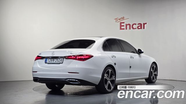 Mercedes-Benz C-Class W206 C300 4MATIC Avantgarde - фото 0