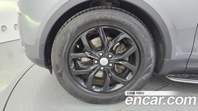 Land Rover Discovery 2.0 SD4 SE - фото 4