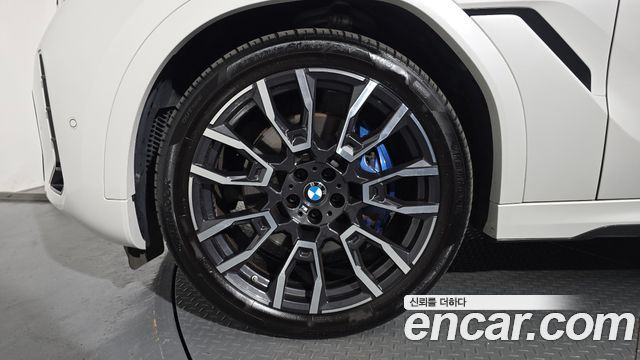 BMW X6 G06 xDrive40i M Sport - фото 4