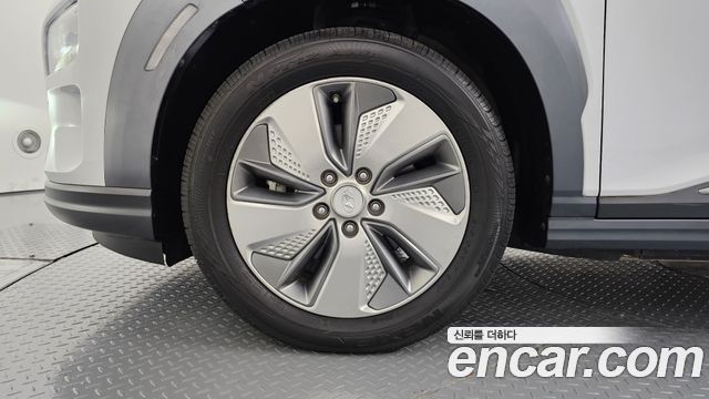 Hyundai Kona Electric Premium - фото 4