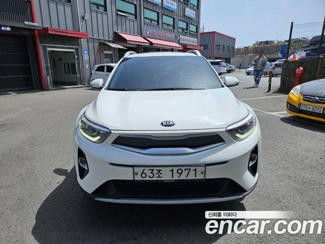 Kia Stonic 1.4 Prestige - фото 2