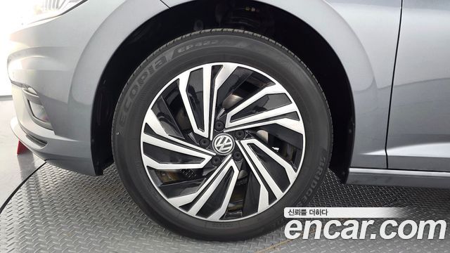 Volkswagen Jetta 7-го поколения 1.4 TSI Prestige - фото 4