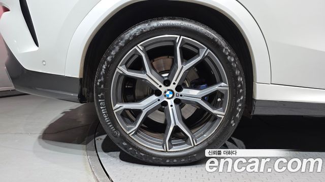 BMW X6 G06 xDrive40i M Sport - фото 4