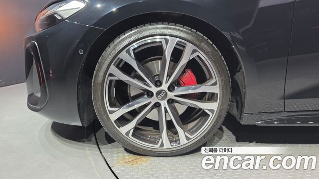 Audi A5 B10 40 TFSI Quattro S Line Black Edition - фото 3