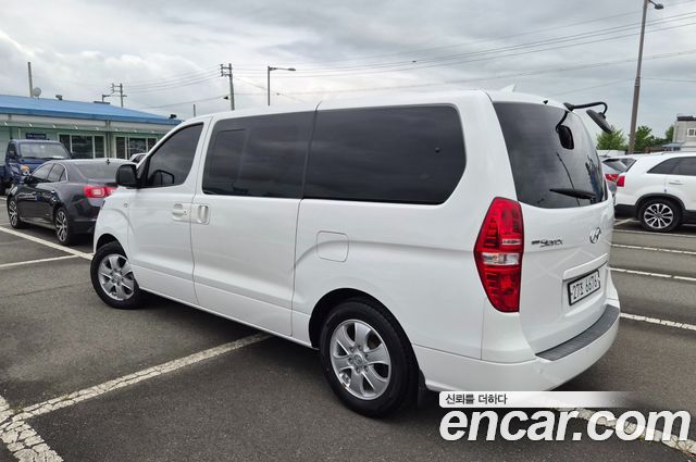 Hyundai Starex New 4WD Urban 9-Seater Premium - фото 3