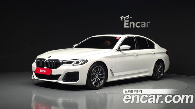 BMW 5 Series G30 520i M Sport - фото 0