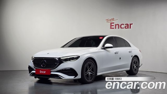 Mercedes-Benz E-Class W214 E300 4MATIC AMG Line - фото 0