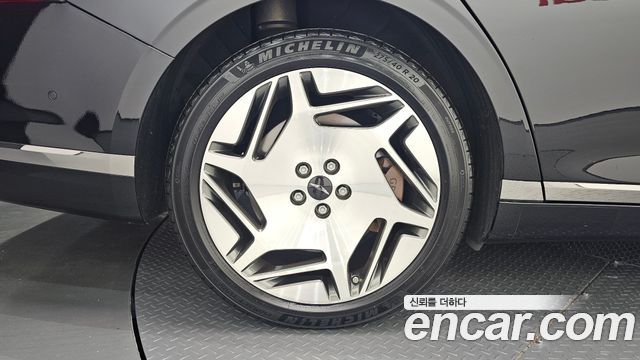 Genesis G90 RS4 Gasoline 3.5 Turbo e-S/C AWD LWB - фото 3