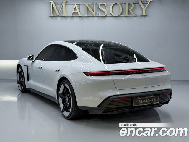 Porsche Taycan Base - фото 1