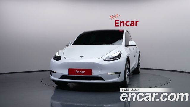 Tesla Model Y Long Range AWD - фото 2