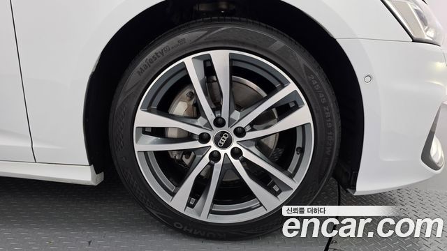 Audi A6 C8 45 TFSI Quattro Premium - фото 4