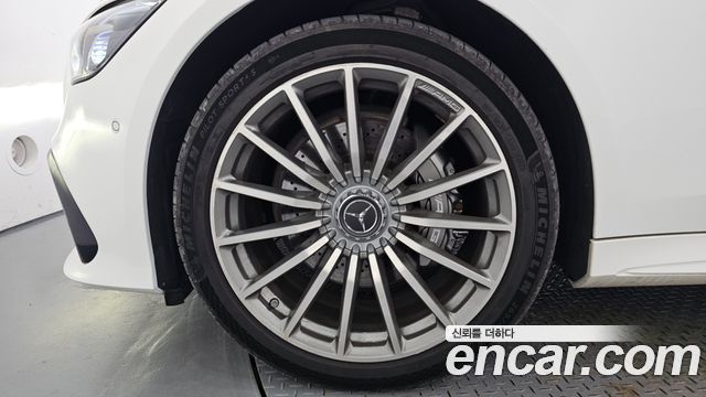 Mercedes-Benz AMG GT 4Door 43 4MATIC+ - фото 4